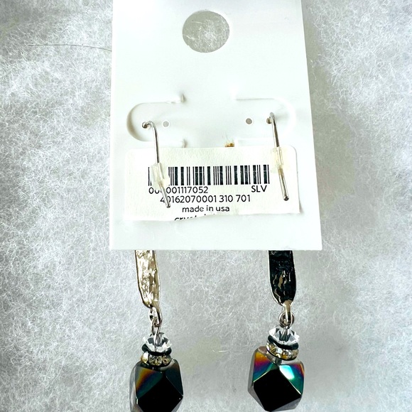Beautiful Brand New Coldwater Creek Drop Earrings - Picture 3 of 3